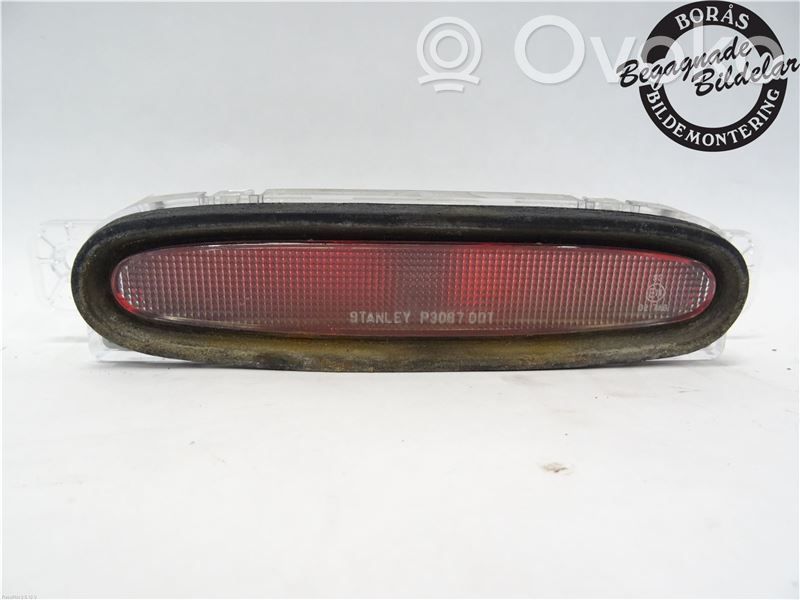 Mazda 3 I Third/center stoplight 