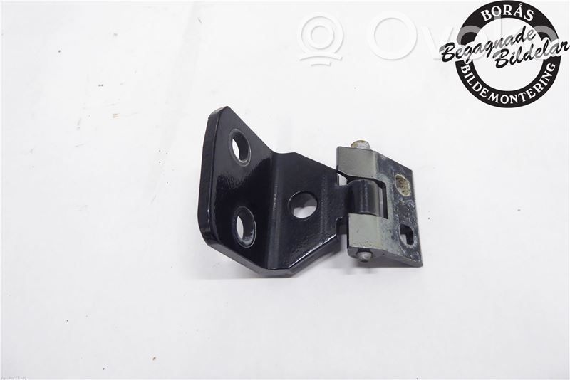 BMW X3 E83 Rear door lower hinge 