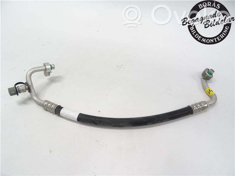 Ilmastointilaitteen putki (A/C)   97762A6251,97762A6250