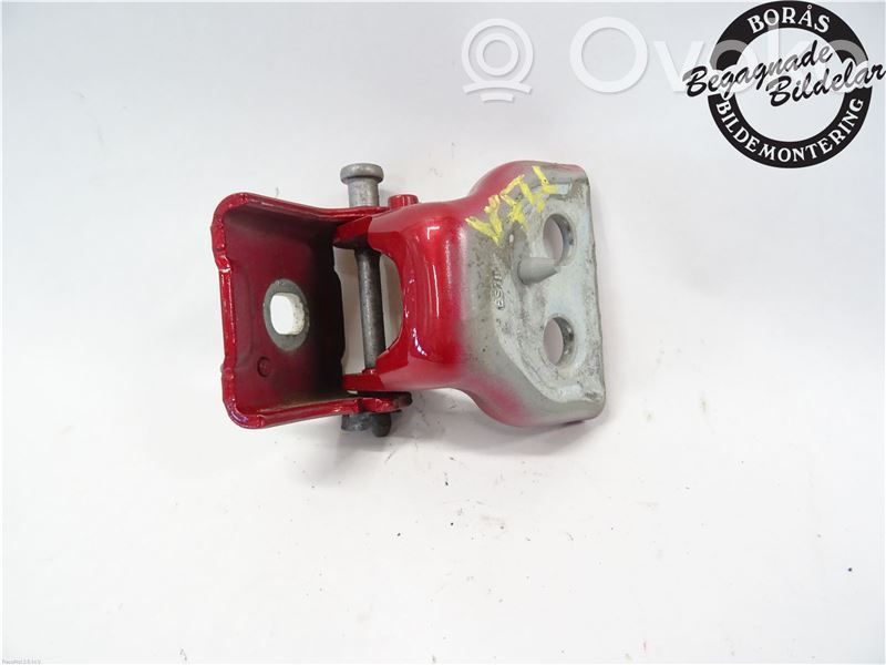 Citroen C3 Front door lower hinge 