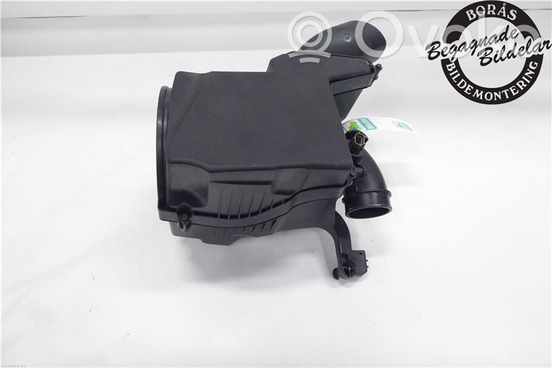 Ford Focus Air filter box 