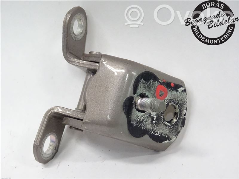 Rear door upper hinge   824012F030