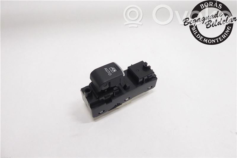 Subaru Outback (BS) Electric window control switch 