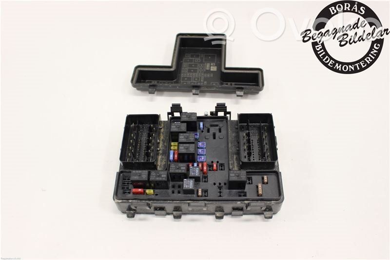 Ford Mondeo MK V Fuse module 