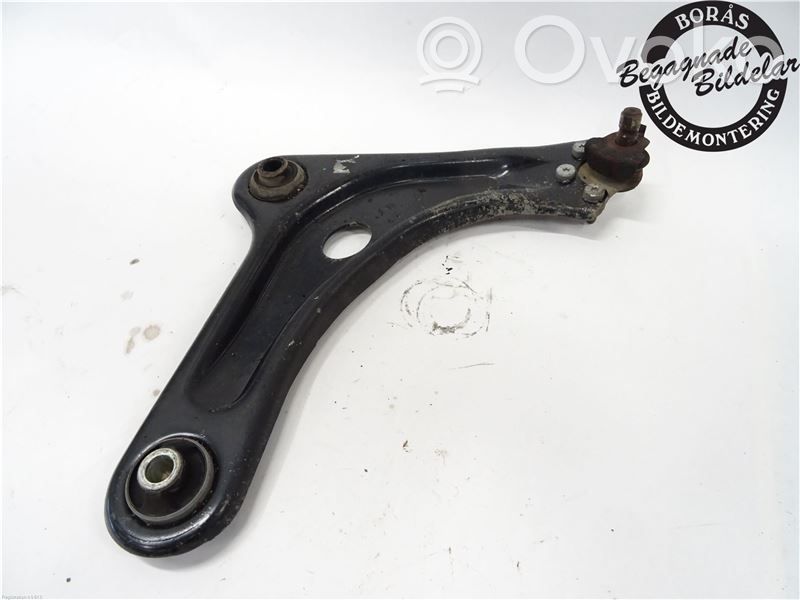 Citroen C3 Front lower control arm/wishbone 