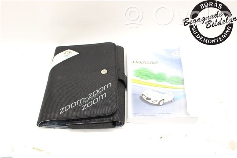 Mazda 2 User manual 