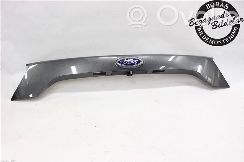 Ford Kuga II Tailgate trim 