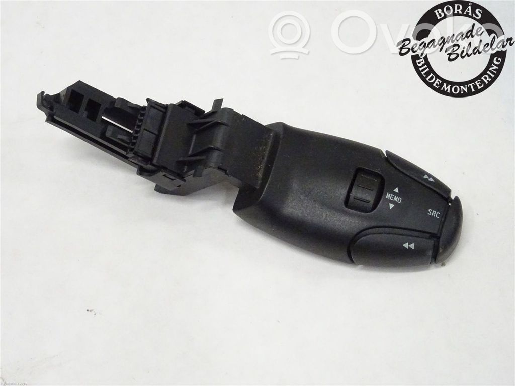 Peugeot 206 Steering wheel buttons/switches 