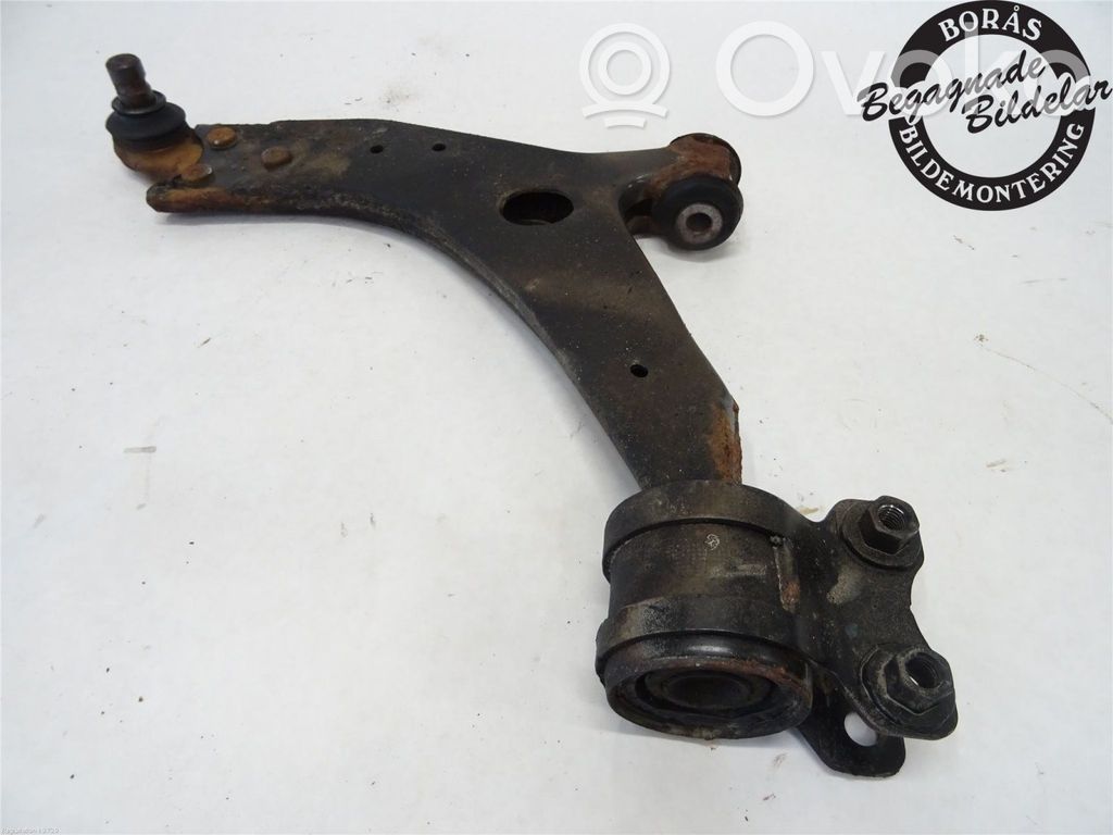 Ford Kuga I Front lower control arm/wishbone 
