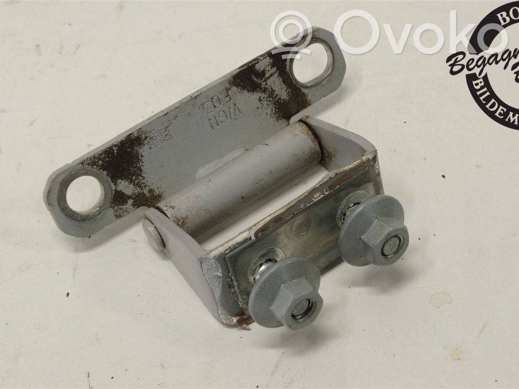 Tailgate/trunk/boot hinge   797100Z000