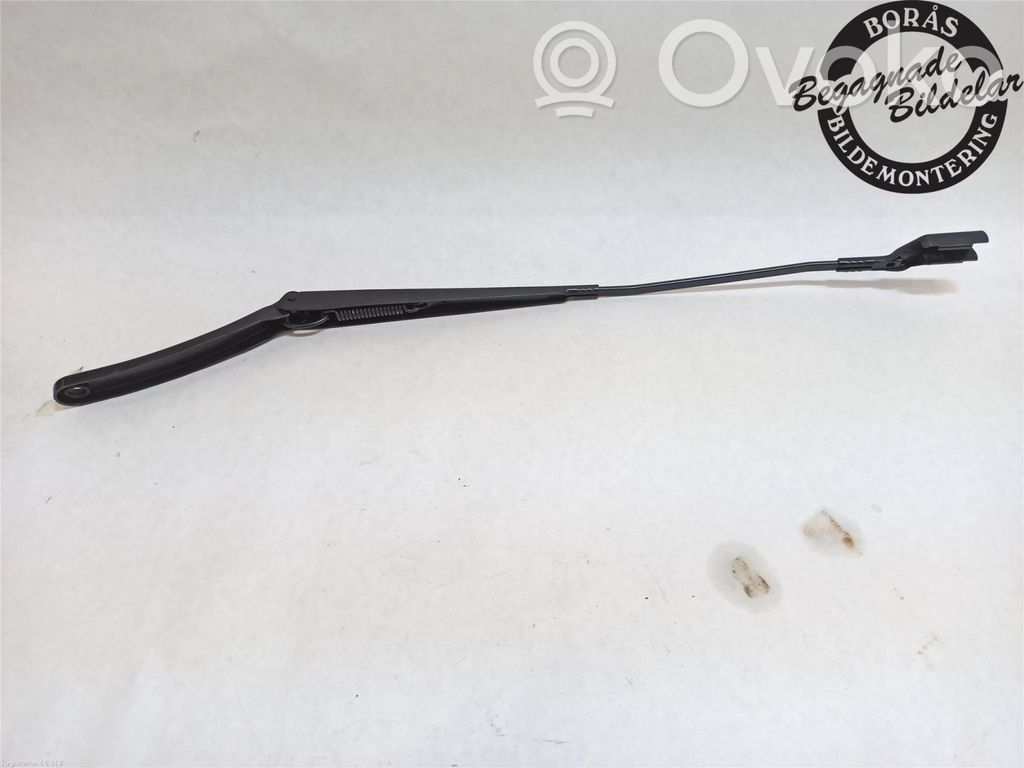 Ford Focus Front wiper blade arm 