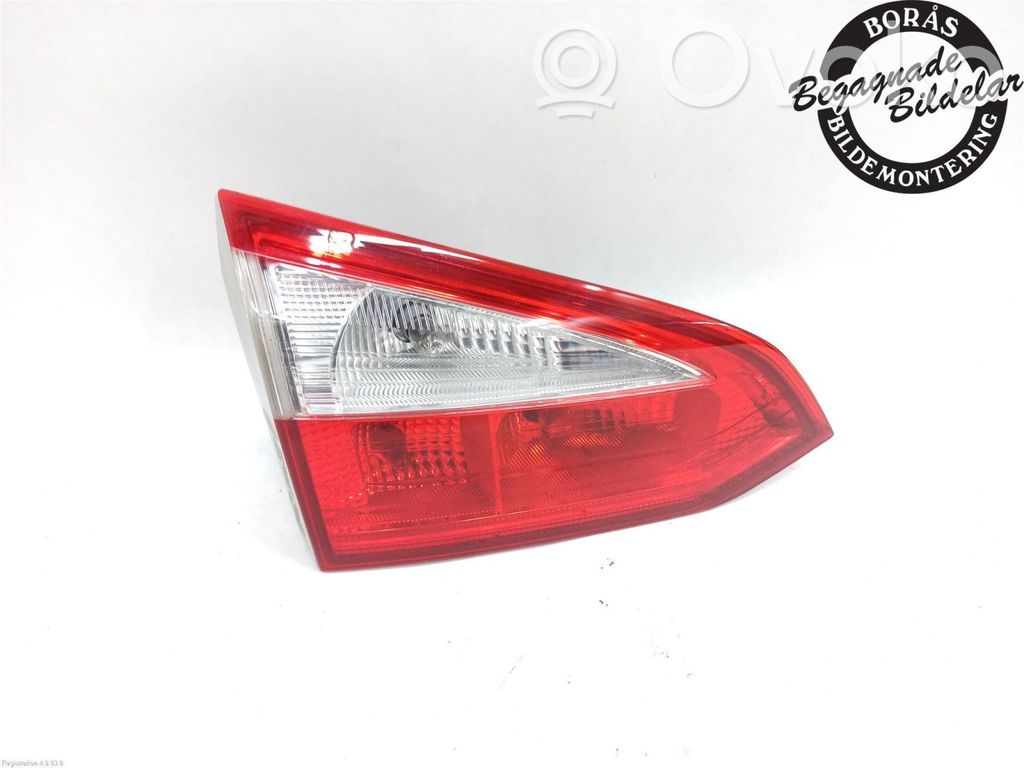 Tailgate rear/tail lights   1775997