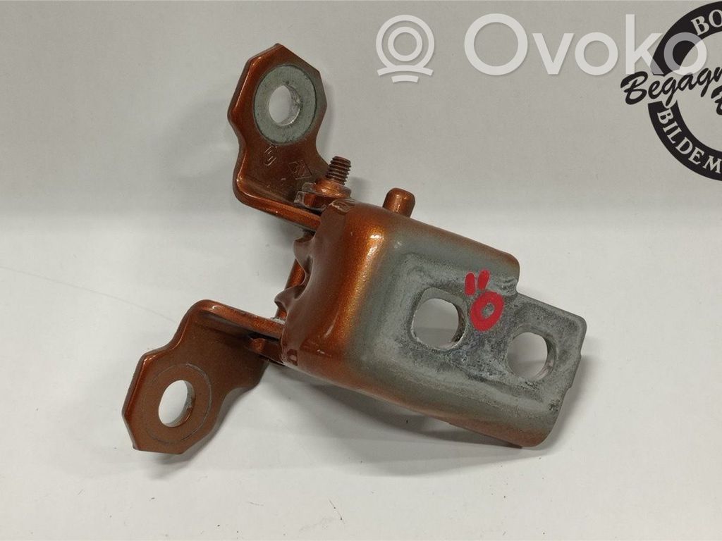 Renault Captur II Front door upper hinge 