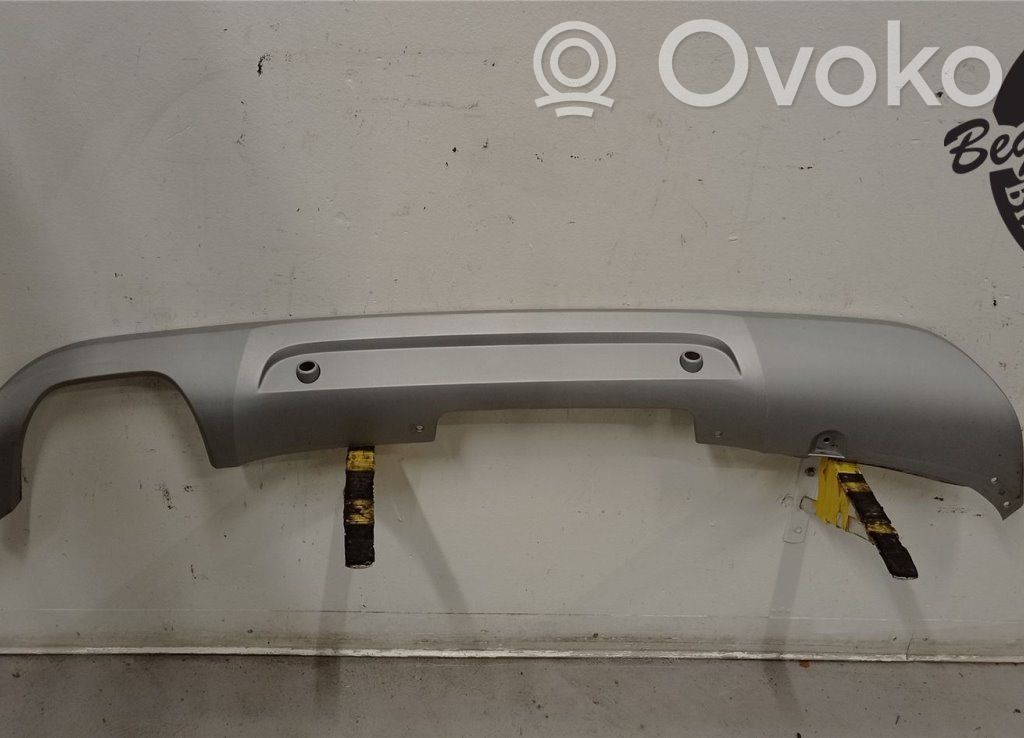 BMW X1 E84 Moldura inferior del parachoques trasero 