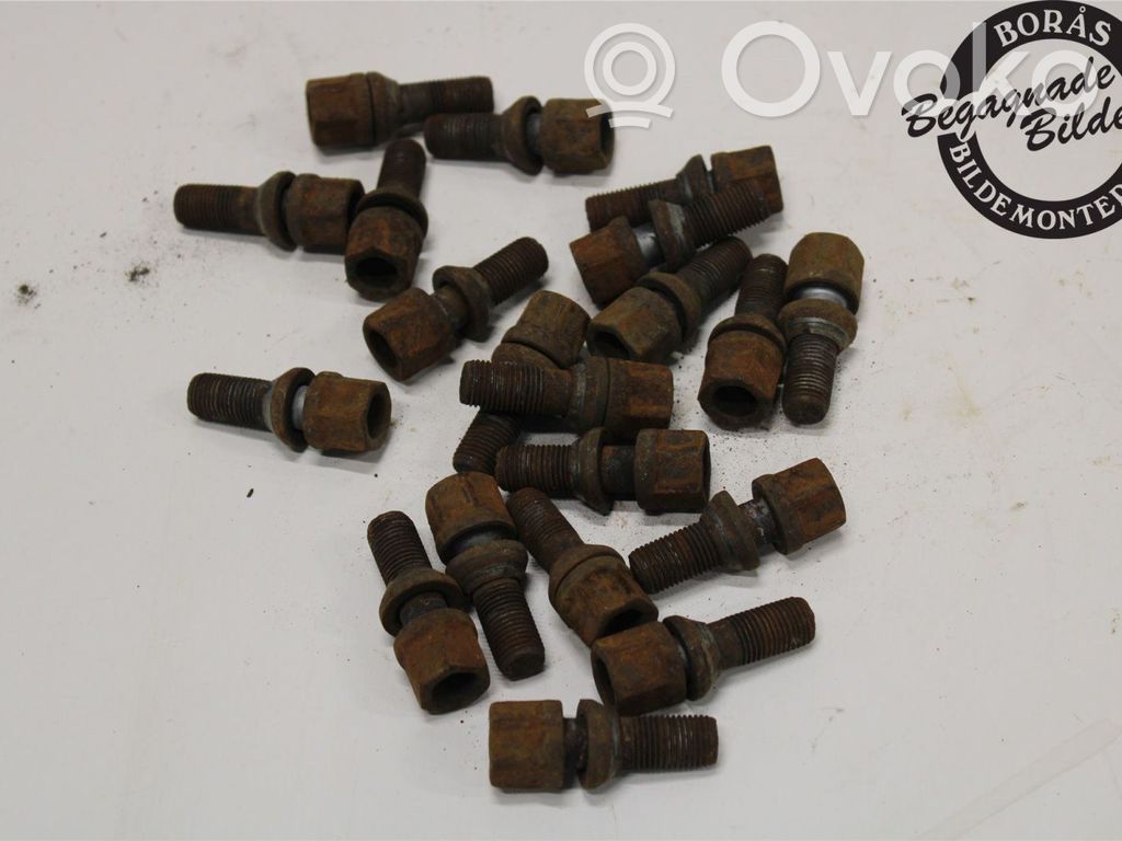 Peugeot Expert Nuts/bolts 