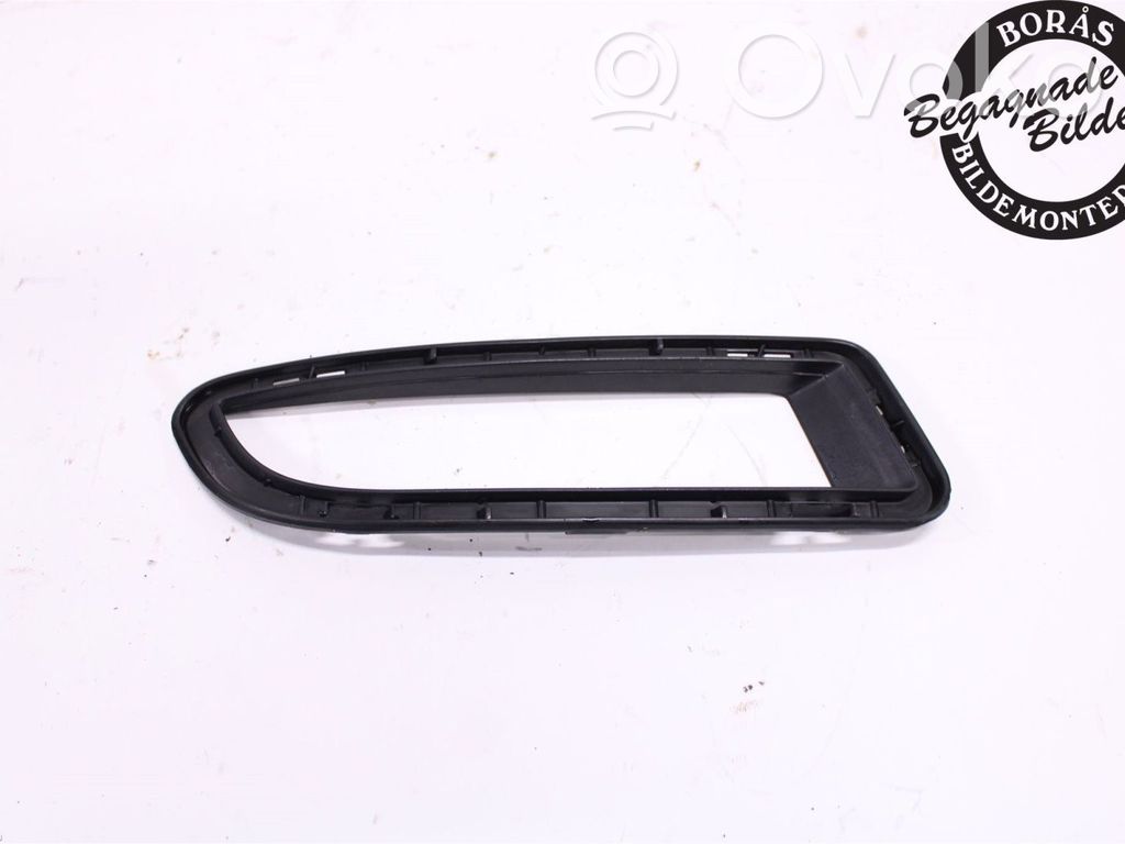 Etusumuvalon ritilä   B37F50C12C,B37F50C12,B37F50C12