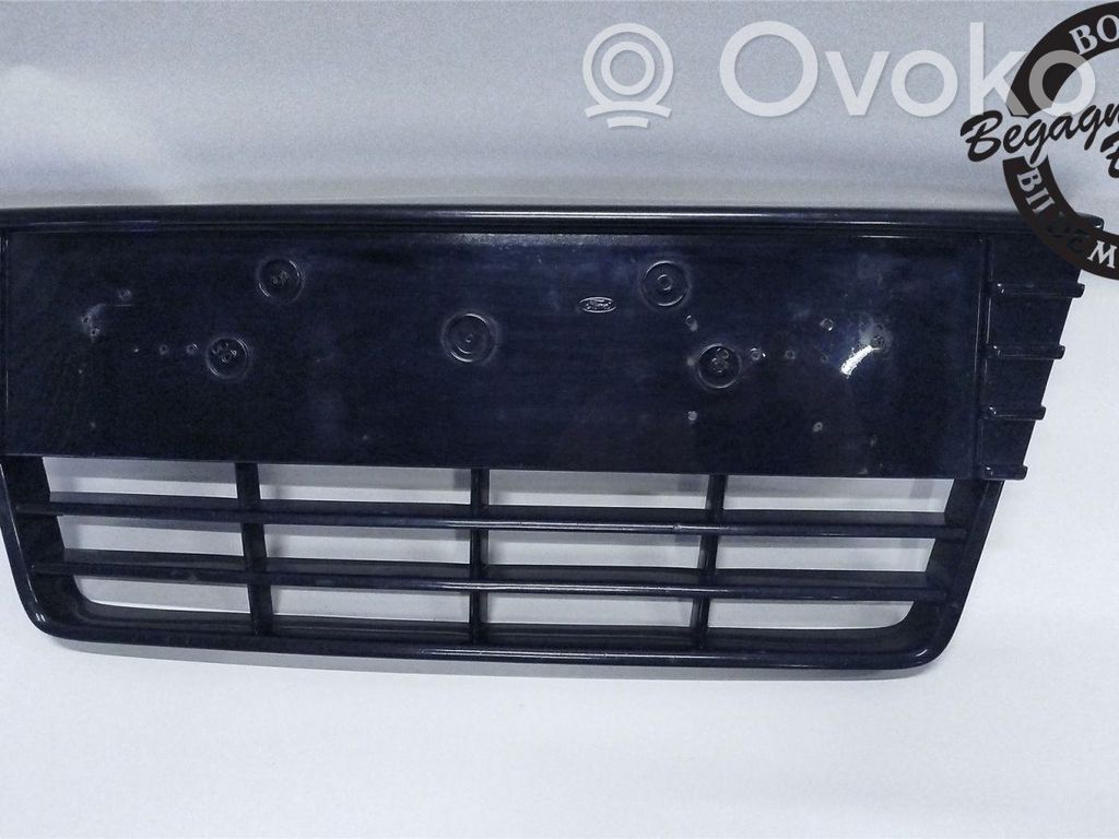 Ford Focus Front bumper lower grill 