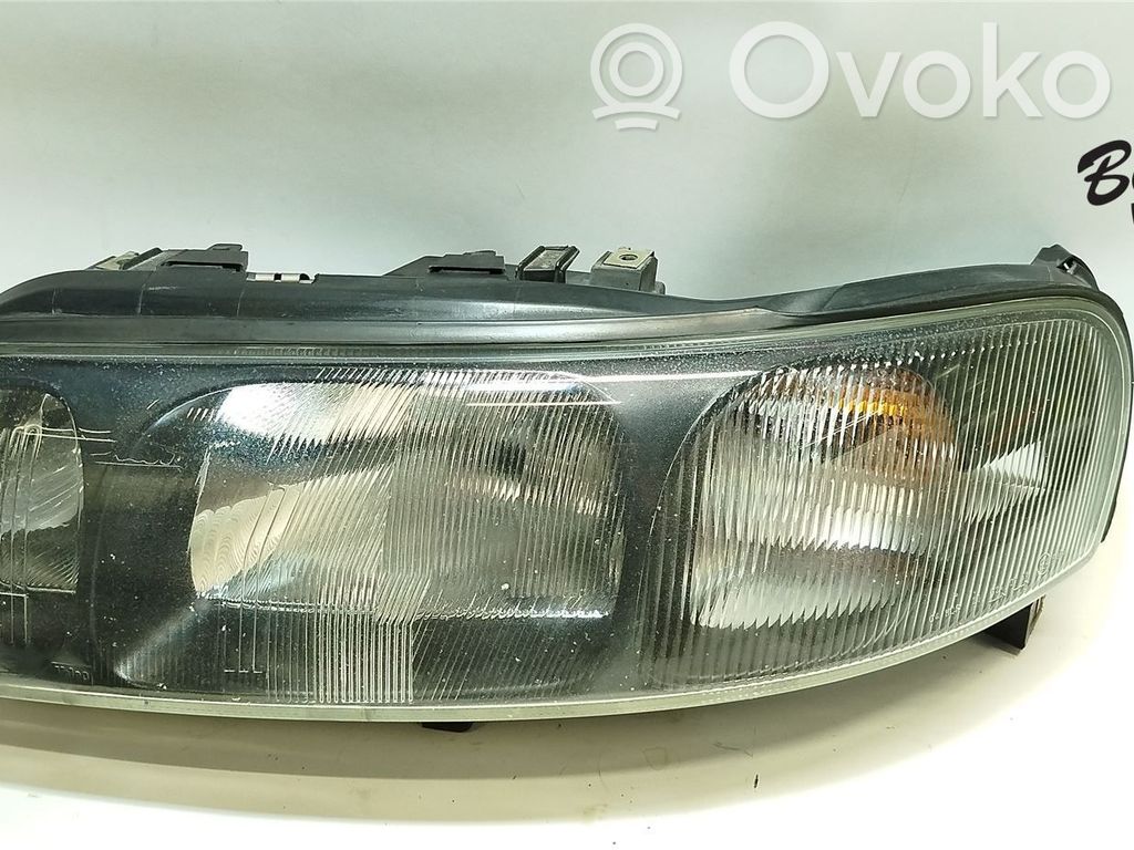 Volvo S60 Priekinis žibintas 