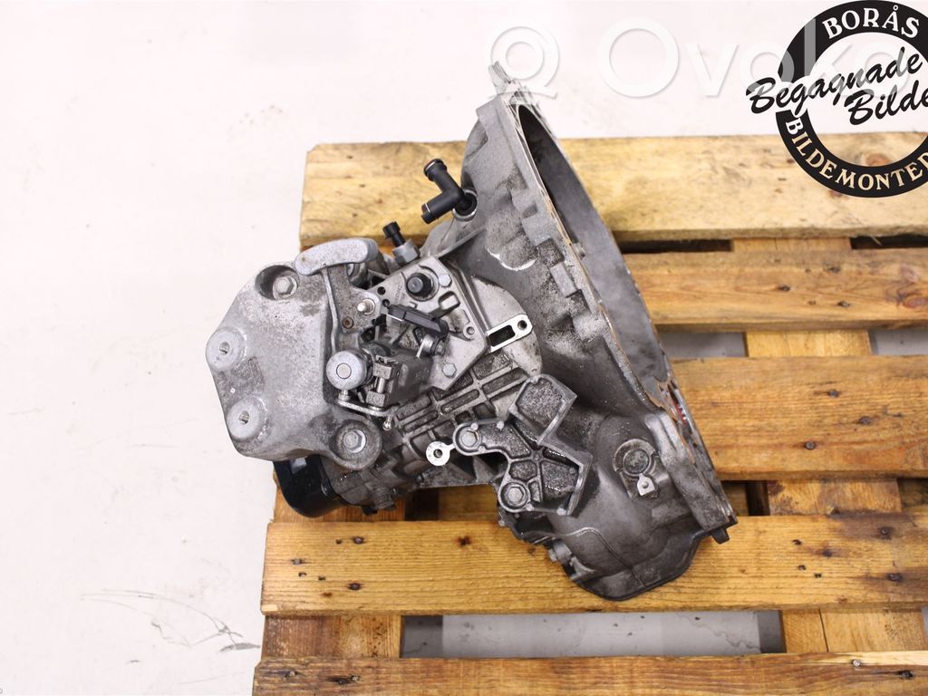 Opel Astra K Cutie viteze manuală cu 5 trepte 