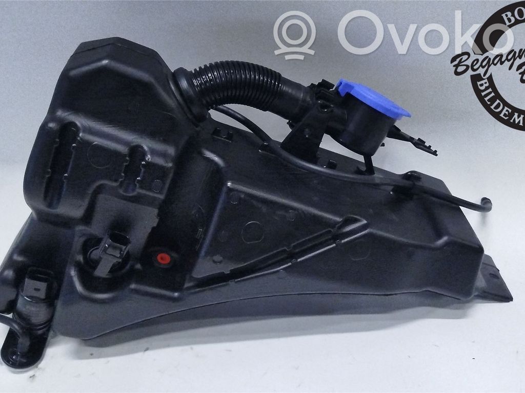 Ford Focus Windshield washer fluid reservoir/tank 