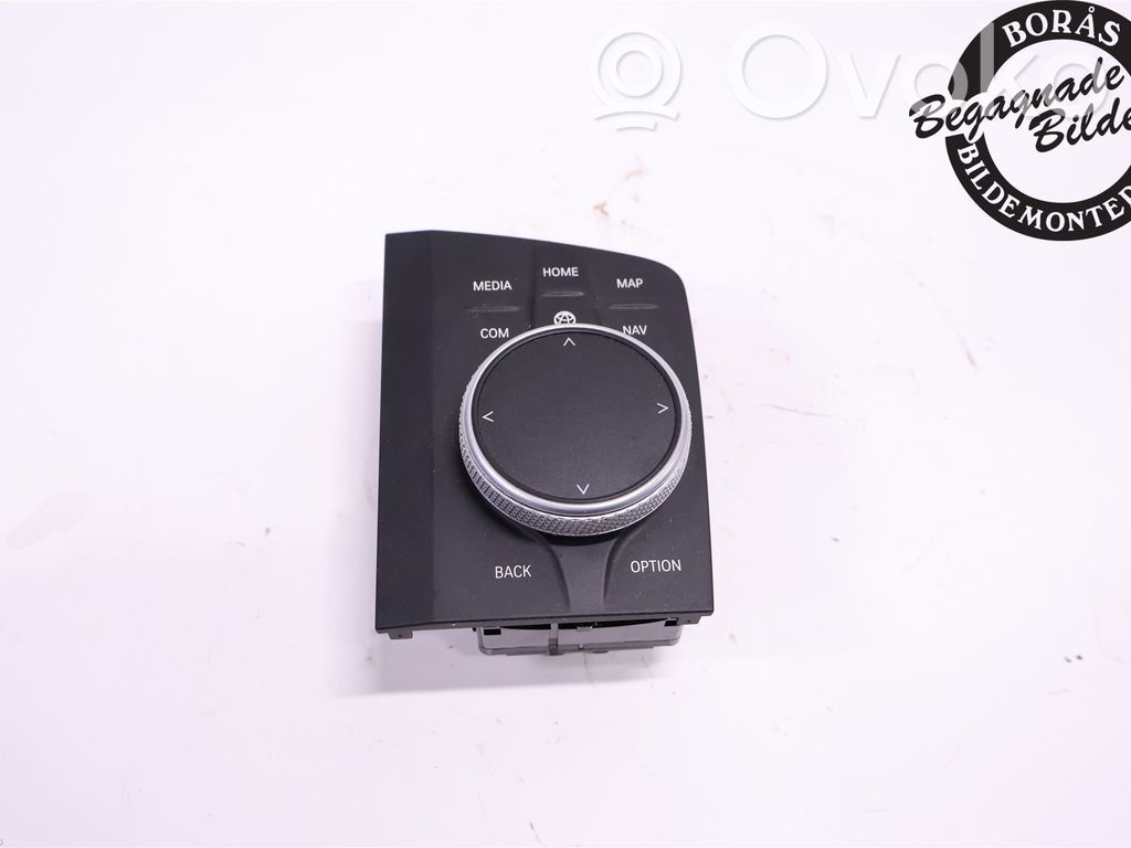 BMW 3 G20 G21 Przyciski multifunkcyjne 