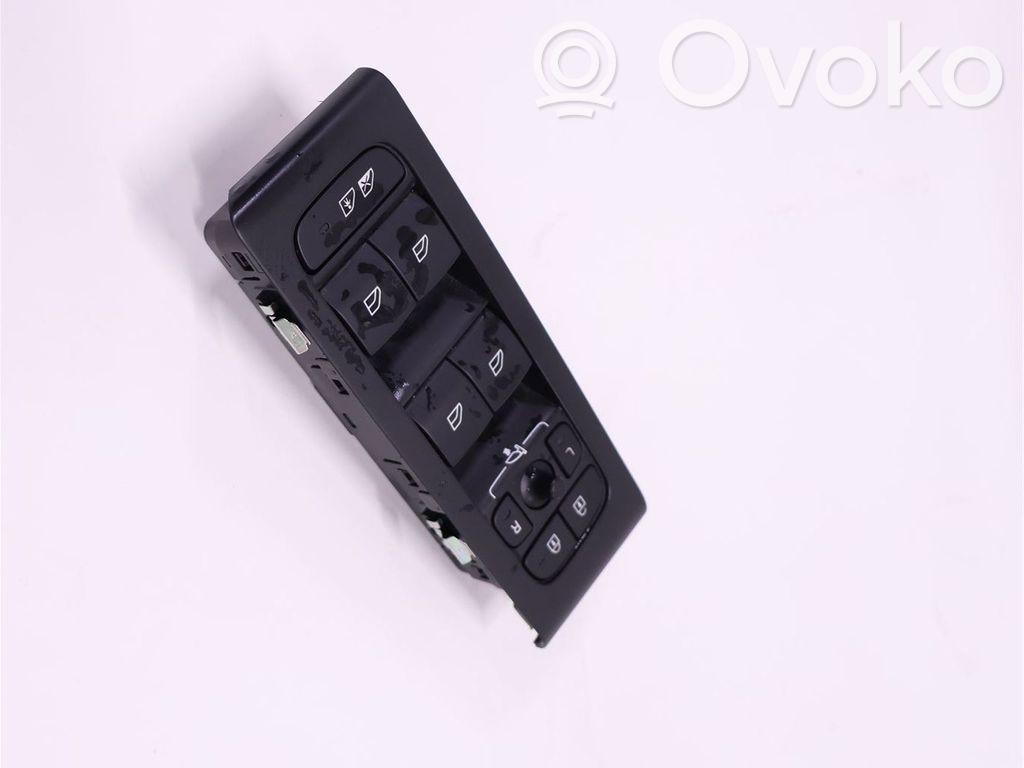 Volvo XC40 Electric window control switch 
