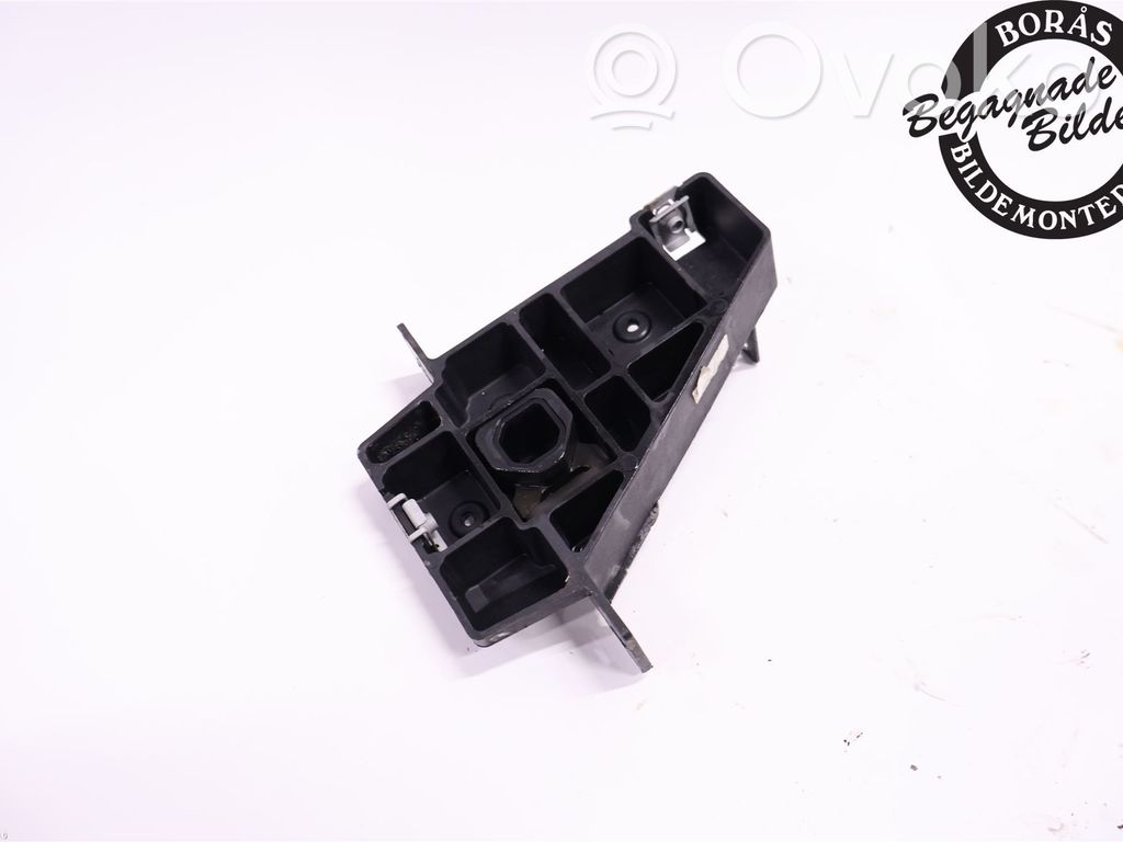 Jeep Cherokee Radiator support slam panel bracket 