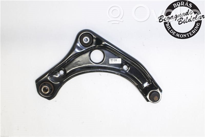 Nissan Note (E12) Querlenker Achsschenkel vorne 