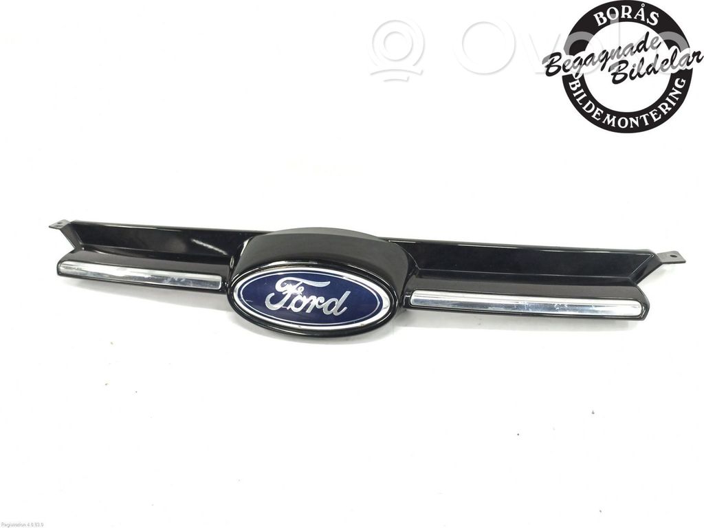 Ford Focus Front bumper lower grill 