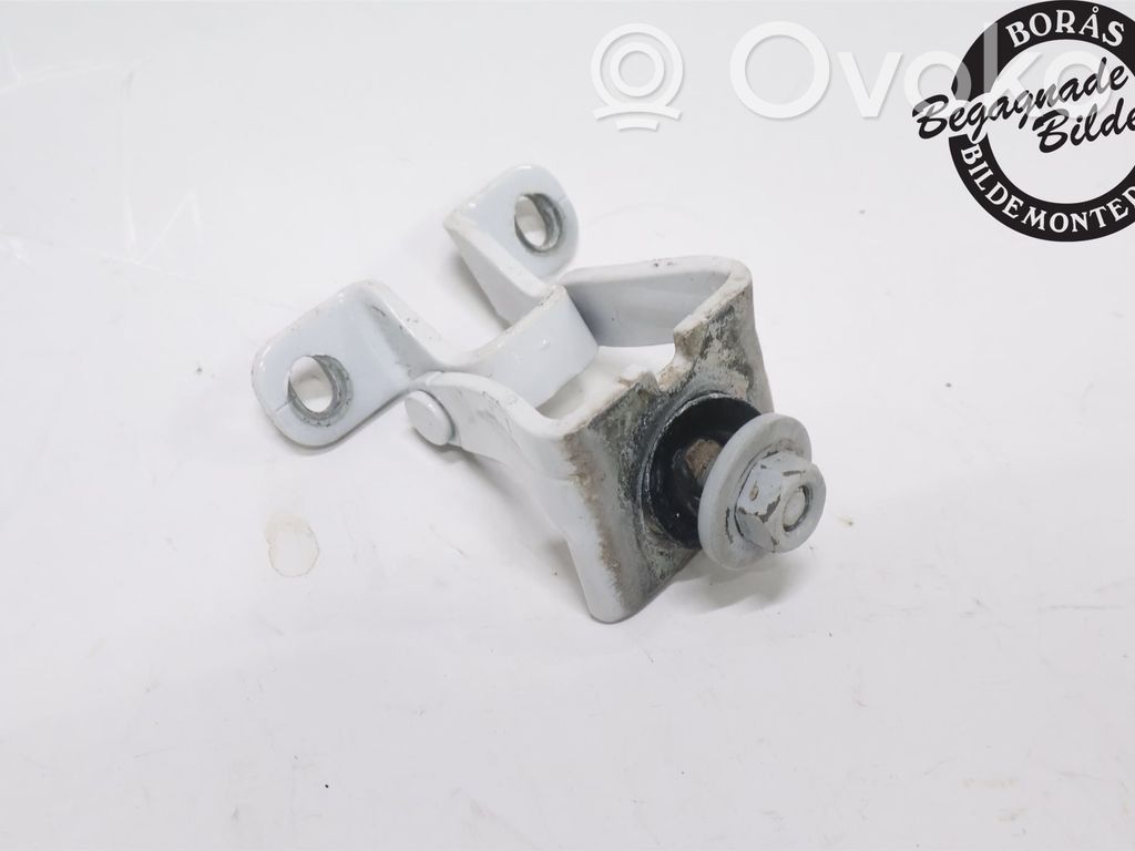 Tailgate/trunk/boot hinge   5G6827301C