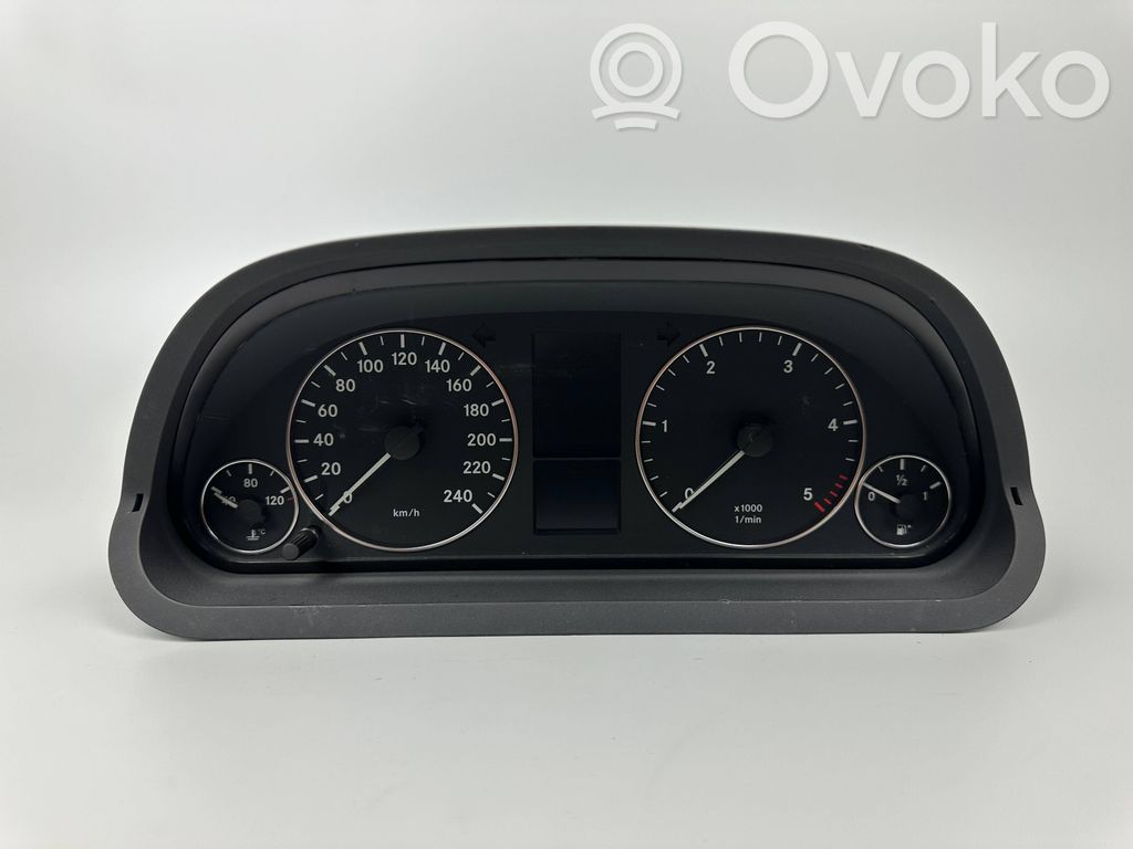 Mercedes-Benz A W169 Licznik / Prędkościomierz 