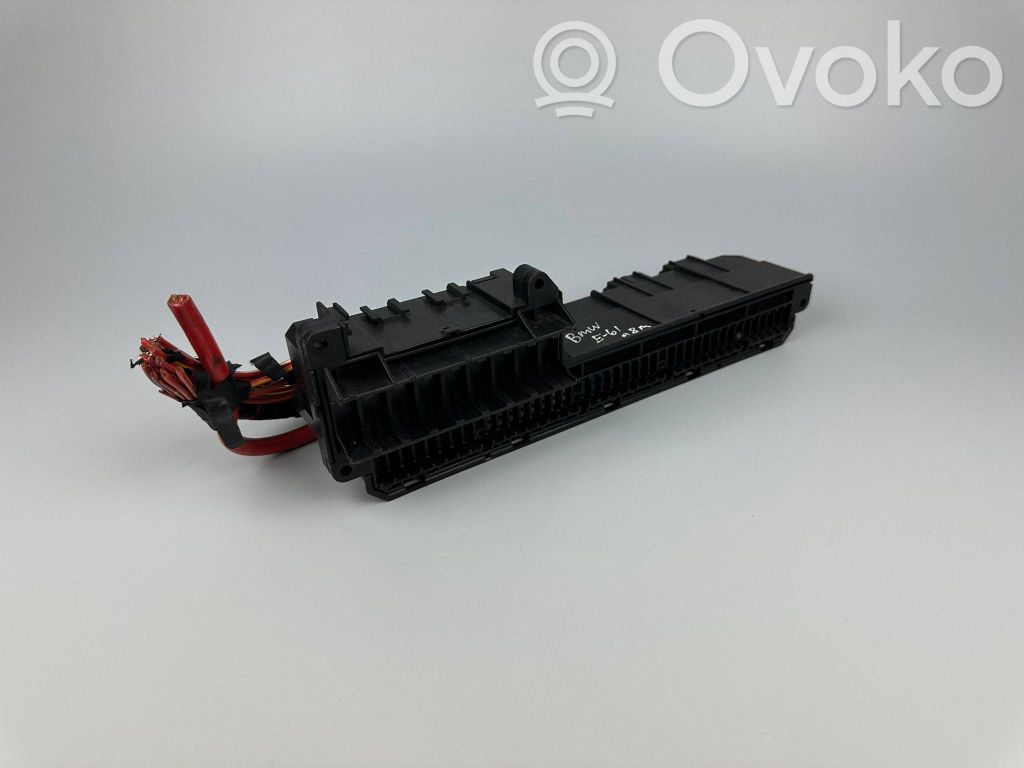 Module de fusibles   6957330,695733002,695733002,18917,61146957330,6114695733002