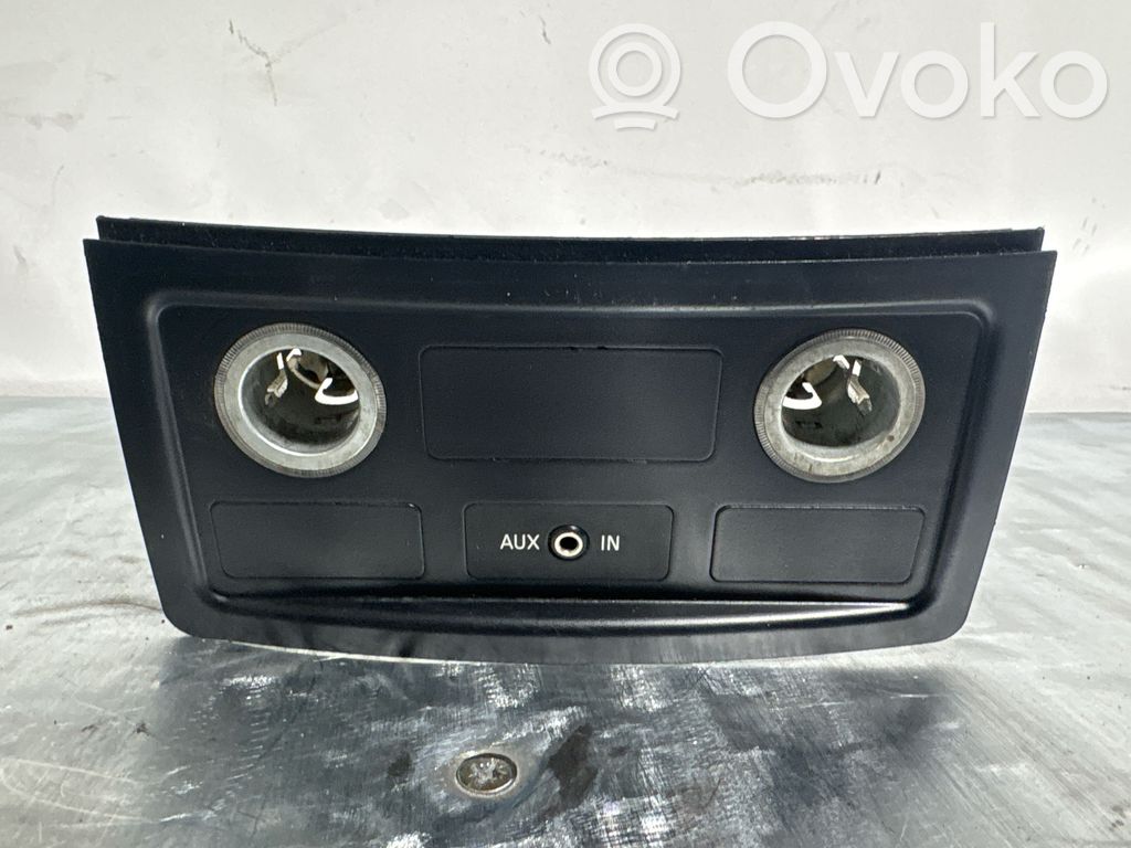 BMW 5 E60 E61 Pridegėjo apdaila (galinio) 