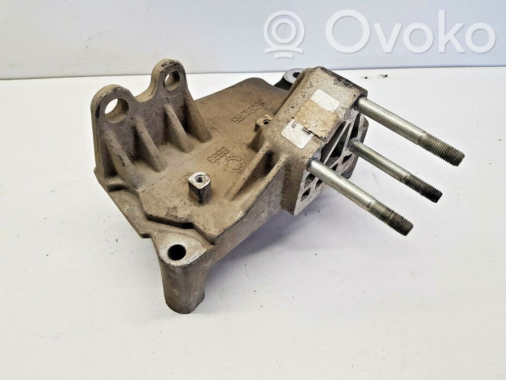 Engine mount bracket   55221395,NR8713