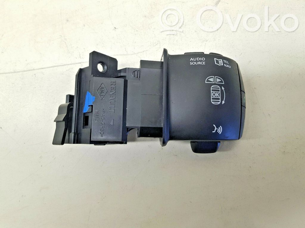 Renault Megane III Multifunctional control switch/knob 