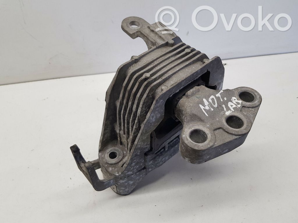 Opel Astra J Engine mount bracket 