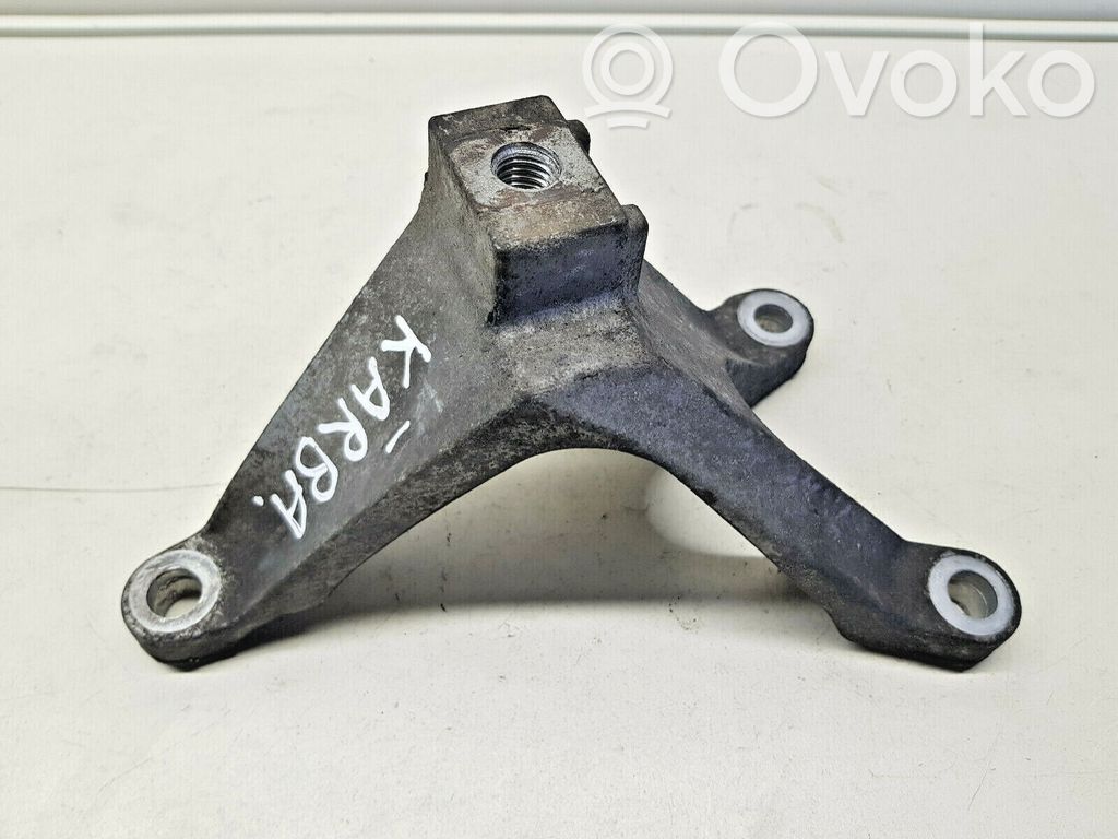 Ford Focus Gearbox mounting bracket 