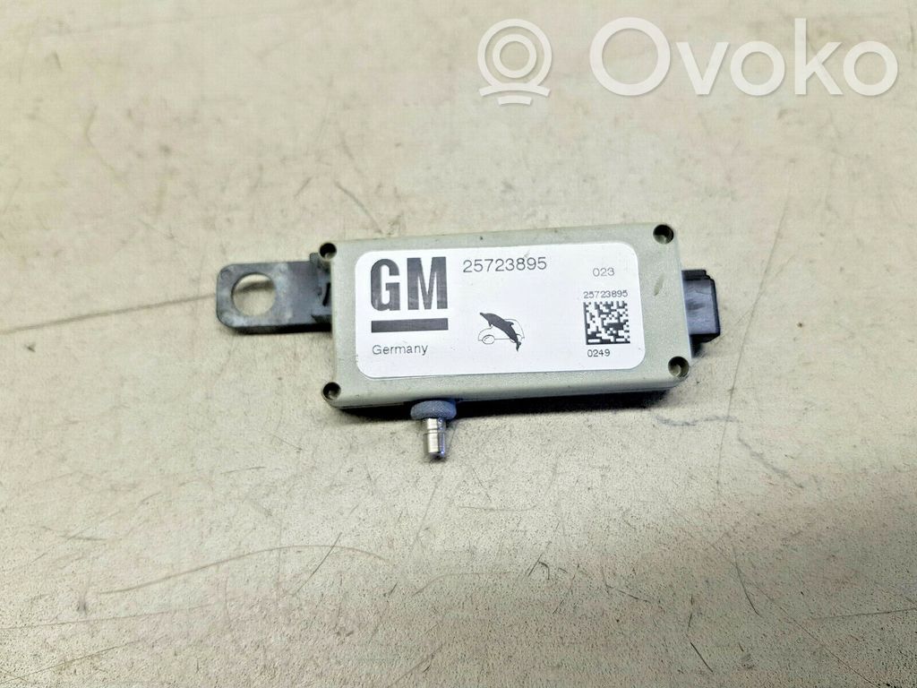 Cadillac CTS Antenos stiprintuvas 