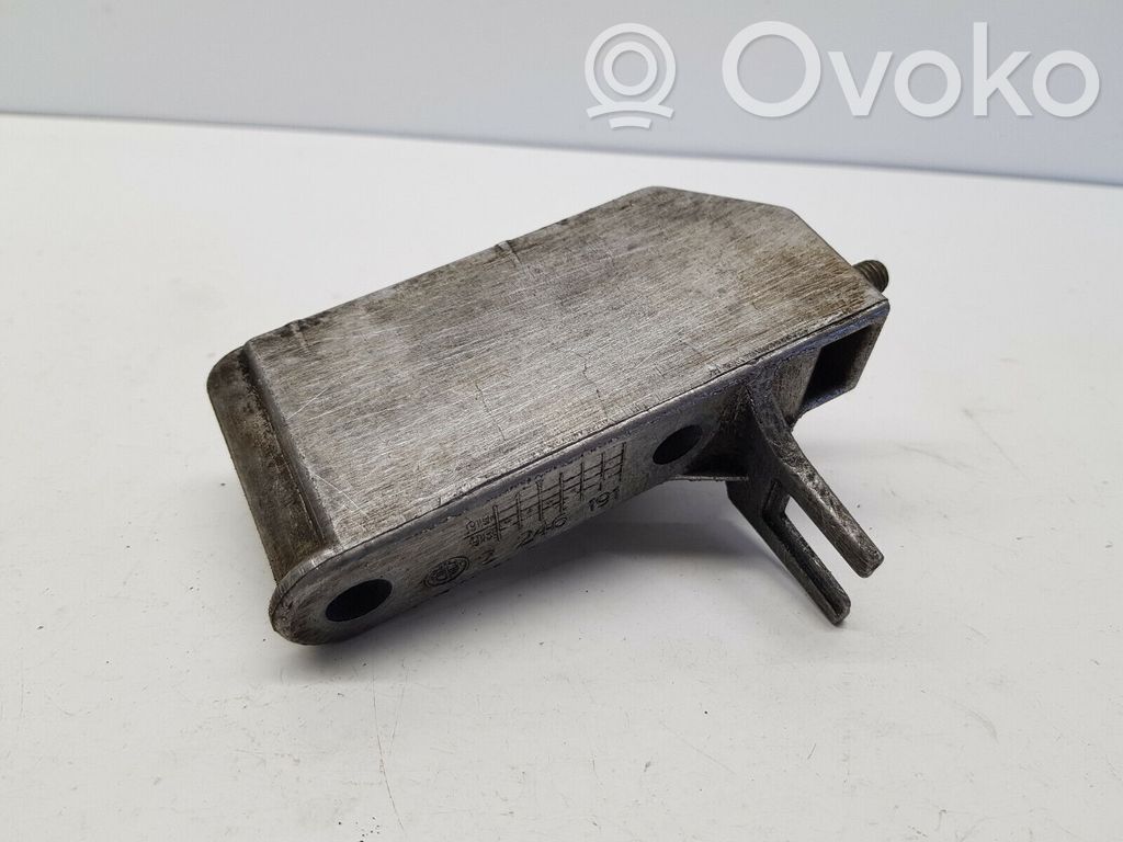 BMW 5 E39 Fuel pump bracket 