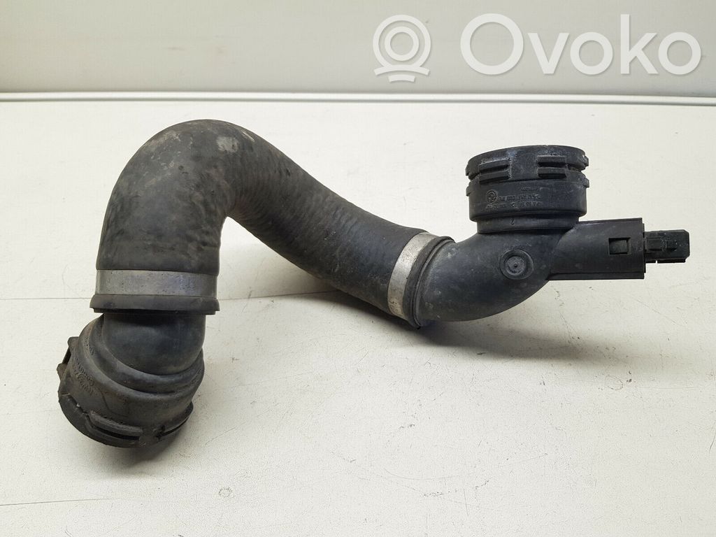 BMW 5 E60 E61 Engine coolant pipe/hose 