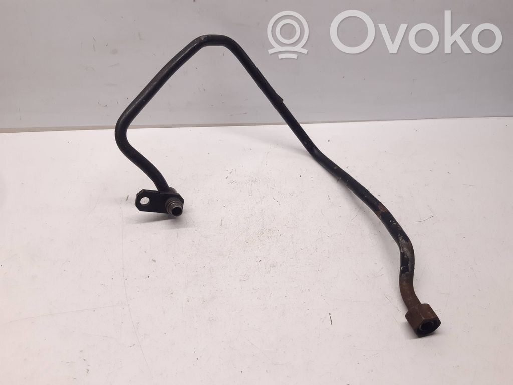 Volvo V70 Pavarų dėžės tepalo aušintuvo vamzdelis (-ai)/ žarna (-os) 