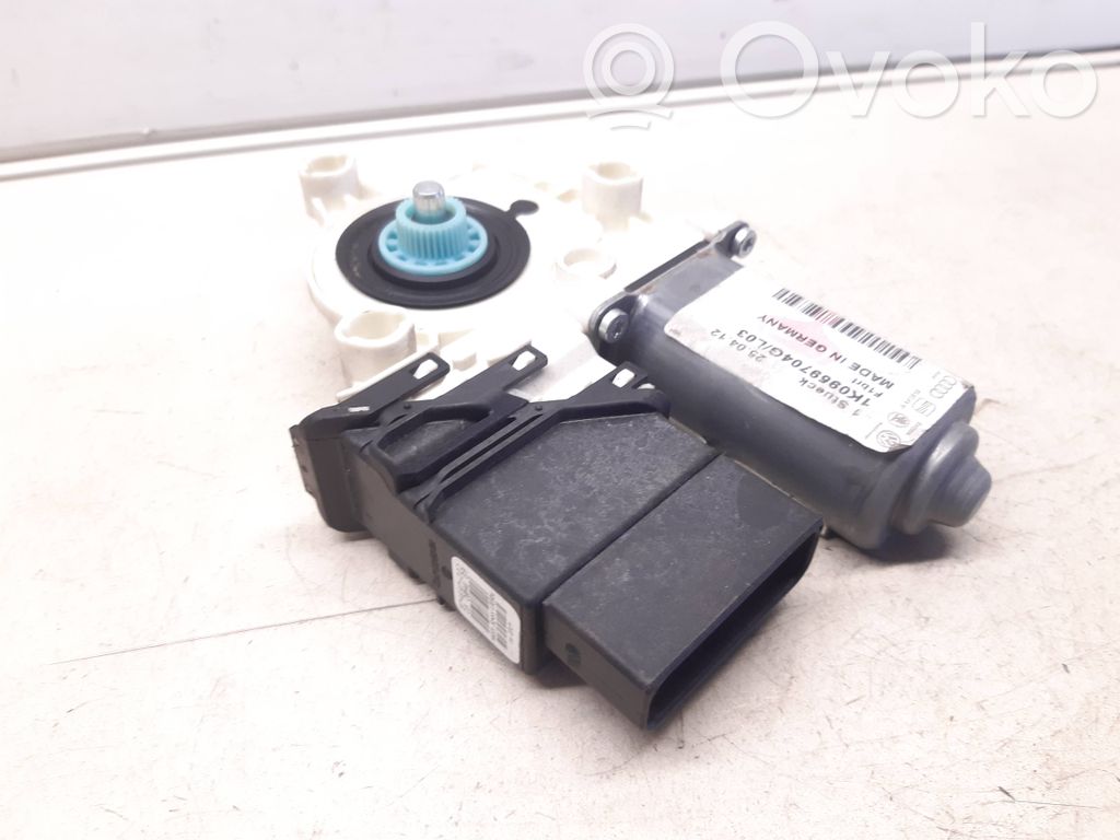 Seat Leon (1P) Rear door window regulator motor 