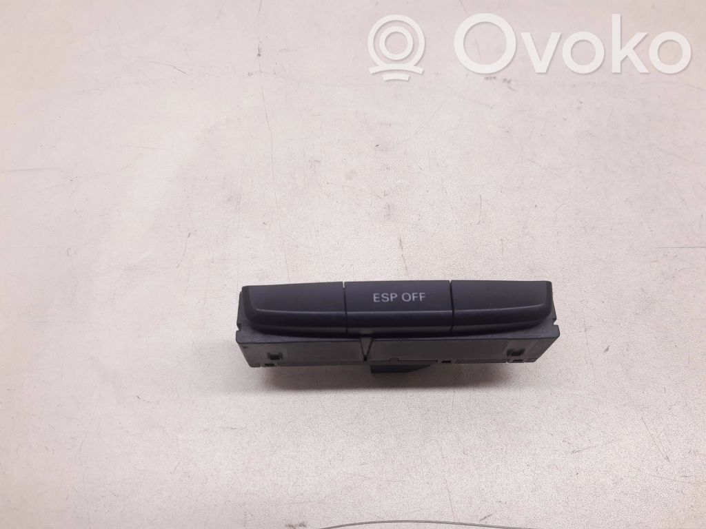 Bouton interrupteur programme de stabilité ESP   8K0959673,211240000,042102270