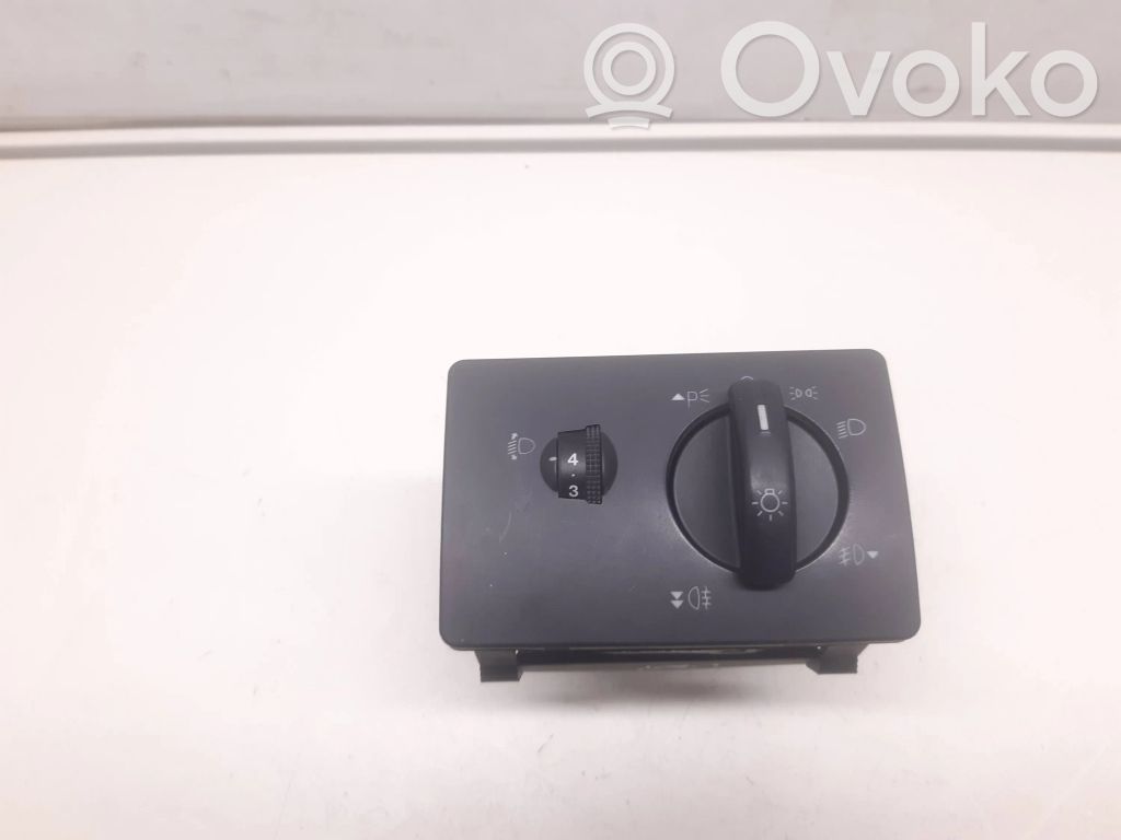 Interruptor de luz   7M5T13A024MA,04069765