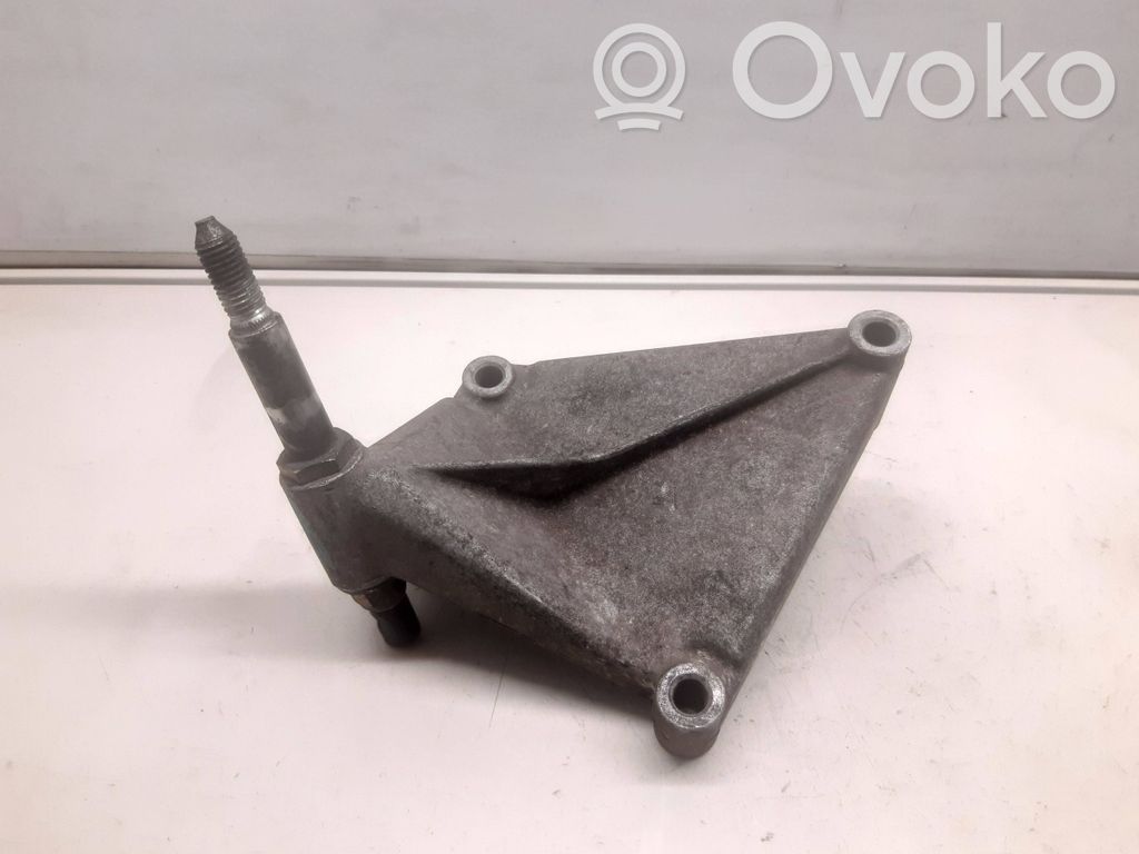 Renault Scenic I Engine mounting bracket 