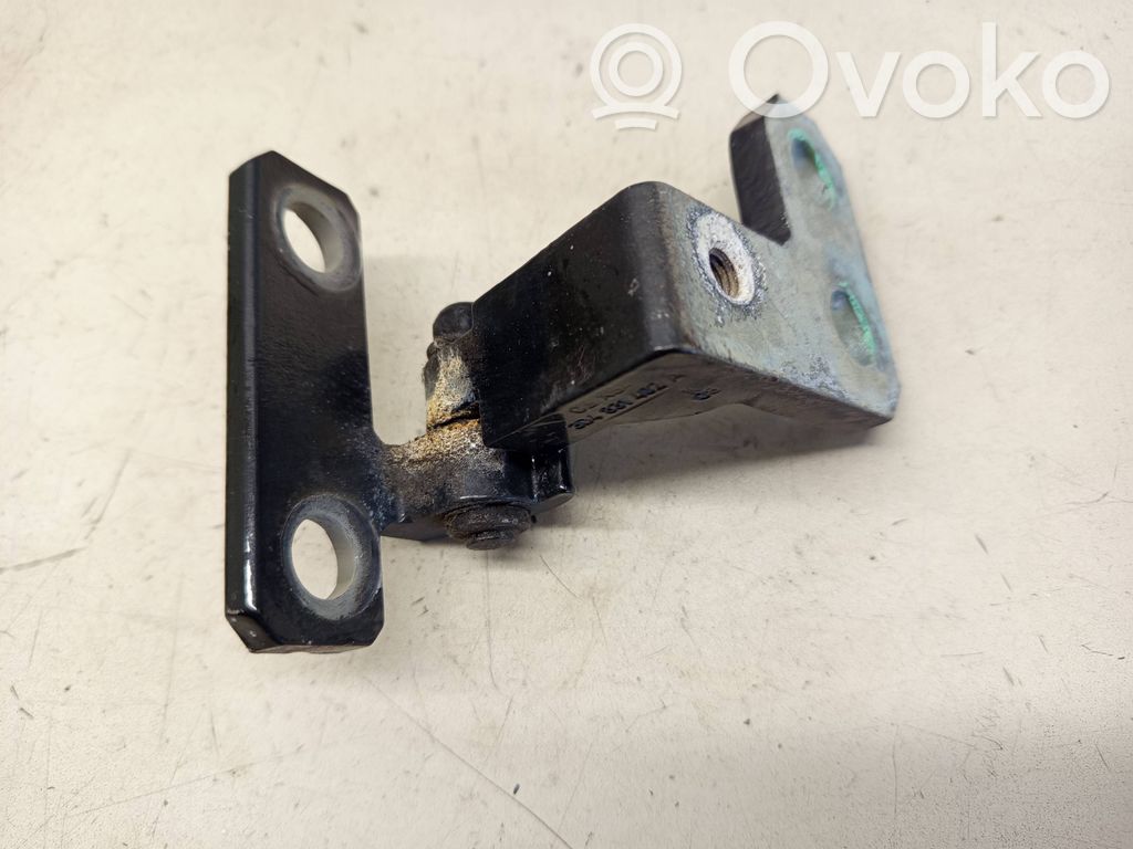 Volkswagen Phaeton Front door upper hinge 