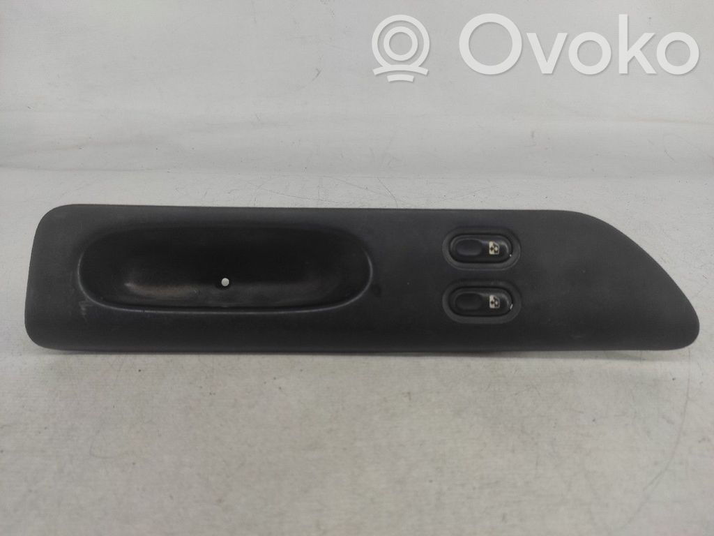 Interruptor del elevalunas eléctrico   7700822333