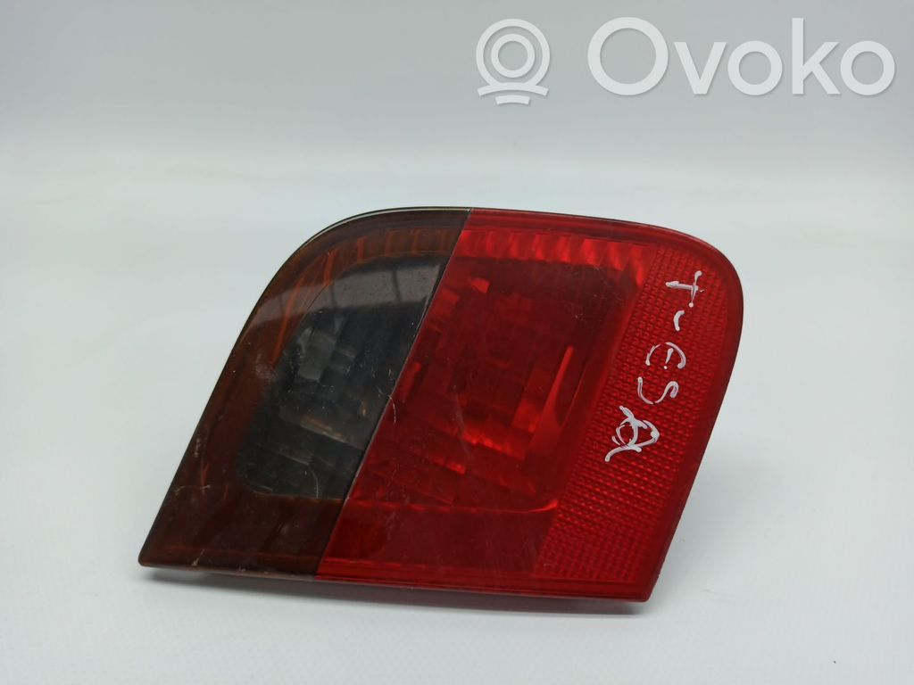 Tailgate rear/tail lights   6907945,388521L1