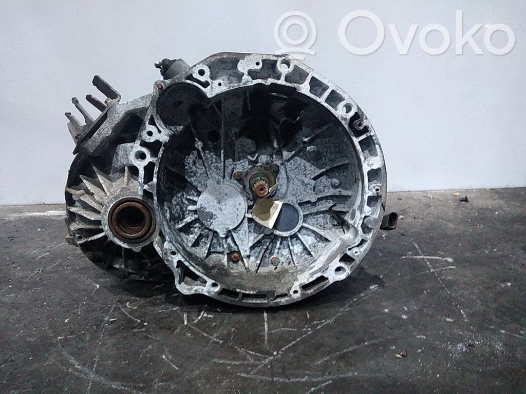 5 Gang Schaltgetriebe   18S44