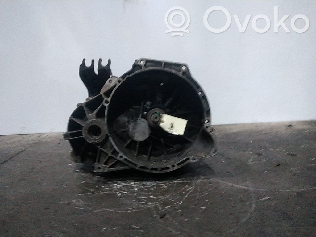 5 Gang Schaltgetriebe   4M5R7002YA